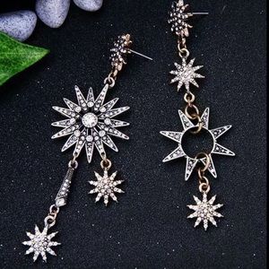 🔴 Pave Crystal Art Deco Star Earrings